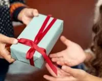 महिला को कूरियर के जरिए मिला देसी कट्टा और धमकी भरी चिट्ठी..चिट्ठी में लिखा- 'बहुत पैसा जमा कर लिया है, अब खैर नहीं