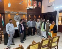 मेरठ: एडीएम सूर्यकांत त्रिपाठी की अध्यक्षता में जिला सैनिक बन्धु की मासिक बैठक, पूर्व सैनिकों की समस्याओं का निस्तारण