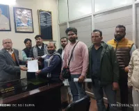 मुजफ्फरनगर: राशन डीलरों ने खोला मोर्चा; मशीनों में तकनीकी खराबी और कम कमीशन को लेकर जिला पूर्ति अधिकारी को घेरा