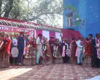 नोएडा में नवयुवक मित्र मंडल ने 14 जोड़ों का सामूहिक विवाह, वर-वधुओं को मिला ढेर सारा उपहार