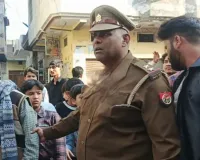 खतौली: बच्चा चोरी के शक में भीड़ ने दो किशोरों को दबोचा, जमकर की 'मिजाज पुरसी', पुलिस को सौंपा