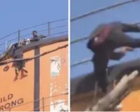 संभल: घरेलू विवाद से तंग युवक ने नगर पालिका ओवरहेड टैंक पर चढ़कर किया ऐसा काम,  पुलिस और ग्रामीणों ने बचाया