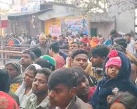 संभल: महाशिवरात्रि पर आस्था का अपार सैलाब, हजारों कांवड़ियों ने शिवालयों में गंगाजल चढ़ाया