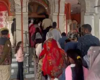 अमरोहा: महाशिवरात्रि पर शिवभक्तों का सैलाब, वासुदेव तीर्थ मंदिर में उमड़ी भक्तों की भीड़