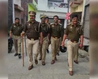 होली पर मुरादाबाद पुलिस का 'एक्शन प्लान': ग्रामीण क्षेत्रों में फ्लैग मार्च और होलिका दहन स्थलों का कड़ा पहरा