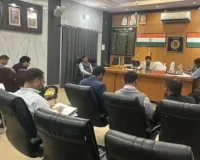 रामपुर कलेक्ट्रेट सभागार में राजस्व कार्यों की समीक्षा, समयबद्ध निस्तारण के दिए निर्देश