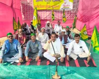 अमरोहा में जहरीला पानी बना ‘साइलेंट किलर’, 68 दिनों से धरने पर डटे किसान