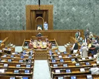 लोकसभा में भारी हंगामा: कफ सिरप से मौतों का मुद्दा गरमाया, सदन की कार्यवाही स्थगित