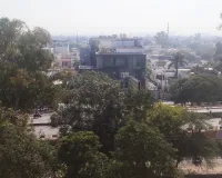 पश्चिम यूपी में बदला मौसम, बारिश और ओलावृष्टि से ठंड बढ़ी, गेहूं की फसल को बड़ा फायदा