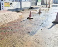 शामली: दिल्ली रोड पर पाइपलाइन लीकेज, शहर में पानी की आपूर्ति बाधित