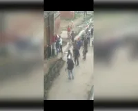 मुज़फ्फरनगर में नीली-लाल बत्ती वाली कार से कुचलने की कोशिश, चुनावी रंजिश में खूनी खेल, युवक पर जानलेवा हमले का आरोप 