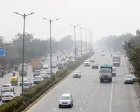 दिल्ली की वायु गुणवत्ता 'मॉडरेट' कैटेगरी में पहुंची, कई इलाकों में बना हुआ है स्मॉग