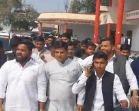 सम्भल में ‘यादव जी की लव स्टोरी’ फिल्म को लेकर बढ़ा विवाद, पूर्व विधायक राजू यादव समर्थकों संग कलेक्ट्रेट पहुंचे, रिलीज पर रोक की मांग