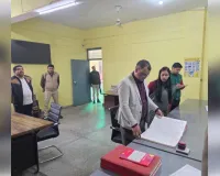 एडीएम शामली ने तहसील कैराना का किया औचक निरीक्षण: पुराने वादों के निस्तारण और वसूली में तेजी लाने के निर्देश