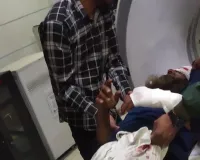 गाजियाबादः मोदीपुरम में सिरफिरे का तांडव, रुड़की रोड पर धारदार हथियार से राहगीरों पर हमला, रिक्शा चालक की गर्दन रेती