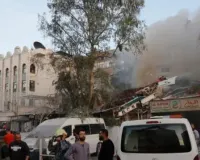 कराची में अमेरिकी वाणिज्य दूतावास पर हमला: 6 प्रदर्शनकारियों की मौत, 12 घायल