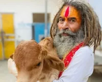 फरसा वाले बाबा की मौत के बाद मथुरा में बवाल, दिल्ली-आगरा हाईवे जाम, पुलिस पर पथराव; आंसू गैस से भीड़ को खदेड़ा