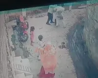 मेरठ: बच्चों के विवाद में अपनों के बीच खूनी संघर्ष; रसूलपुर औरंगाबाद में जमकर चले लाठी-डंडे, 6 पर मुकदमा