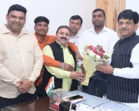 मुजफ्फरनगर में सफाई कर्मचारी संघ ने राज्यमंत्री कपिल देव को सौंपा ज्ञापन, आश्रितों को नौकरी देने की उठाई मांग