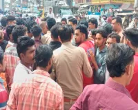 सहारनपुर: मीट की दुकानें बंद कराने को लेकर बवाल, गोरक्षा दल और दुकानदारों में भिड़ंत, कस्बे में भारी तनाव