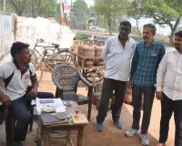 शामली में व्यावसायिक गैस सिलेंडर की सप्लाई प्रभावित, होटल और भोजनालय संचालक परेशान