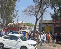 मुजफ्फरनगर: दिल्ली-देहरादून हाईवे पर ट्रक के ब्रेक फेल, कई वाहनों को रौंदा; बड़ा हादसा टला