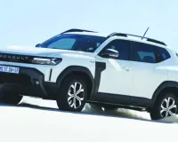 अगर आप रेनॉल्ट डस्टर खरीदने की सोच रहे हैं तो जानिए हर महीने कितनी  देनी होगी EMI