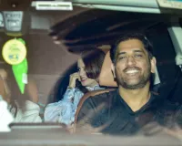 अर्जुन तेंदुलकर की शादी में पहुंचे राहुल द्रविड़, एमएस धोनी और युवराज सिंह