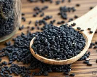 ब्लड प्रेशर और पाचन जैसी परेशानियों का नेचुरल इलाज, जानें कलौंजी के अद्भुत फायदे 