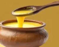 कहीं आप भी तो नहीं खा रहे सीधा क्रीम से बना घी, जानें क्या कहता है आयुर्वेद
