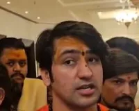 धीरेंद्र शास्त्री ने दी अमेरिका पर भरोसा न करने की सलाह, बोले- भारत को खुद बनानी चाहिए अपनी नीति