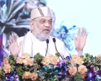 घुसपैठियों पर सख्त अमित शाह, कहा, 