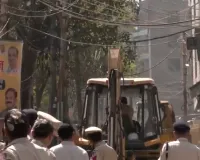 उत्तम नगर हत्या मामले में आरोपी के खिलाफ एमसीडी की तरफ से बुलडोजर कार्रवाई, एक नाबालिग सहित 7 गिरफ्तार