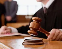 उन्नाव रेप केस : कुलदीप सेंगर की जमानत के खिलाफ सीबीआई की याचिका पर सुनवाई टली