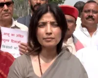 संसद में हंगामे के बीच विपक्ष का सरकार पर हमला, किसानों व अंतरराष्ट्रीय हालात पर चर्चा की मांग