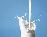 दूध में मिलावट पर सख्ती, अब उत्पादकों-विक्रेताओं को लेना होगा लाइसेंस: एफएसएसएआई 