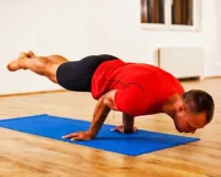 पीठ दर्द और पाचन से हैं परेशान? मयूरासन में छिपा है सेहत का राज