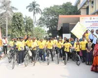 यूपी: गोरखपुर के मेयर ने बाल कैंसर जागरूकता के लिए निकली साइकिल रैली में लिया भाग 