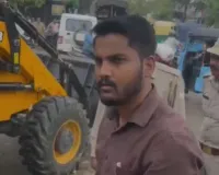 गाजियाबाद में प्राण प्रतिष्ठा से पूर्व परशुराम मंदिर पर जीडीए का चला पीला पंजा, मूर्ति नाले में गिरने से भड़का जन आक्रोश