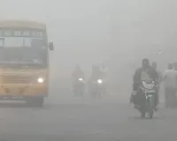 मुजफ्फरनगर: धुंध की चादर में लिपटा शहर, थम गई रफ्तार