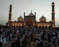 ईद-उल-फितर का चांद नजर नहीं आया, देश में 21 मार्च को मनाई जाएगी ईद