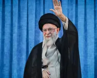 जौनपुर में आक्रोश: खामेनई की शहादत पर सड़कों पर उतरा जनसैलाब, बाजार बंद