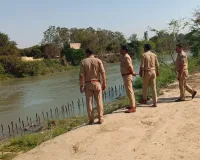 मुजफ्फरनगर में गंगनहर के तेज बहाव में बहता दिखा युवक का शव, किनारे खड़े ग्रामीणों में मचा हड़कंप