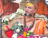 भीड़ कम होने पर भड़के शंकराचार्य: बोले- 'यह शराब की दुकान नहीं, मुझे सपा समर्थक कहने वाले देख लें मेरे पास कितने भाजपाई हैं'