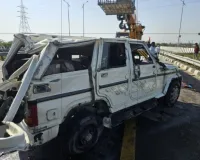 पूर्वांचल एक्सप्रेसवे पर बोलेरो का टायर फटने से हुआ भीषण हादसा, तीन की मौत