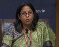 मिडल ईस्ट तनाव के बीच बुकिंग कई गुना बढ़ी, भारत 60% LPG आयात करता है, जिसका 90% होर्मुज स्ट्रेट से आता है ..सरकार ने दी पैनिक न होने की सलाह