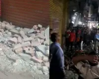 गुरुग्राम: जर्जर मकान की छत गिरने से मलबे में दबकर एक की मौत, बच्ची समेत 5 घायल