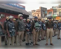 मुजफ्फरनगर में मोरना की सड़कों पर पुलिस बल के साथ अधिकारियों ने किया पैदल मार्च