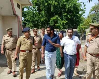 शामली में यूपी पुलिस भर्ती परीक्षा: डीएम और एसपी ने केंद्रों का औचक निरीक्षण कर लिया व्यवस्था का जायजा