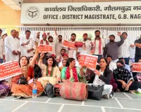 ग्रेटर नोएडा में समाजवादी महिला सभा ने रसोई गैस सिलेंडर की किल्लत के विरोध में  किया प्रदर्शन